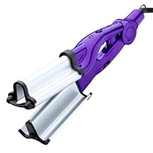 Bed head wave artist makes perfect beach waves!